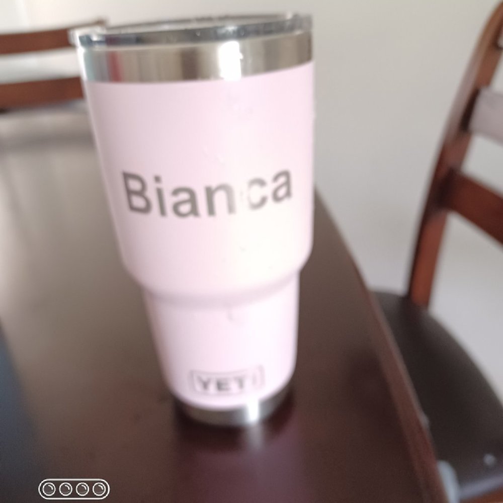 Yeti rambler 30 oz tumbler